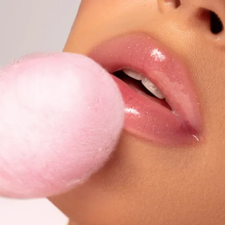 MIA MAKEUP ELLY CRUSH LIP GLASS 01 STARRY CANDY lūpų blizgis, 14 m