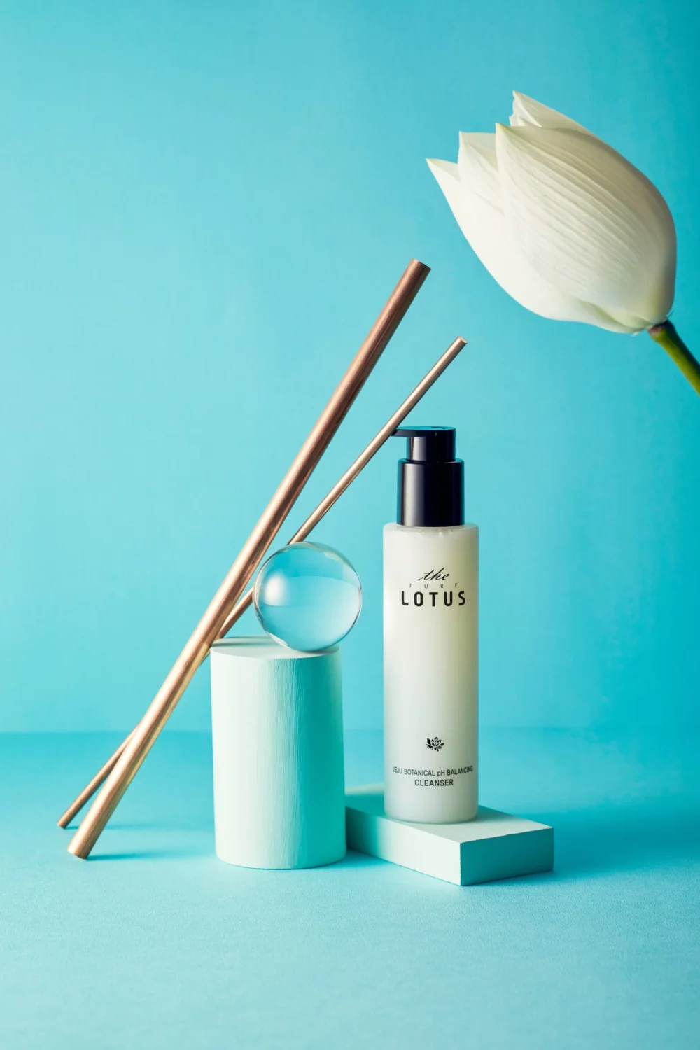 THE PURE LOTUS prausiklis Jeju Botanical pH, 200ml1