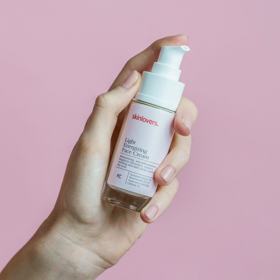 SKINLOVERS LIGHT ENERGIZING FACE CREAM drėkinantis veido kremas su hialurono rūgštimi, 30ml - Image 3