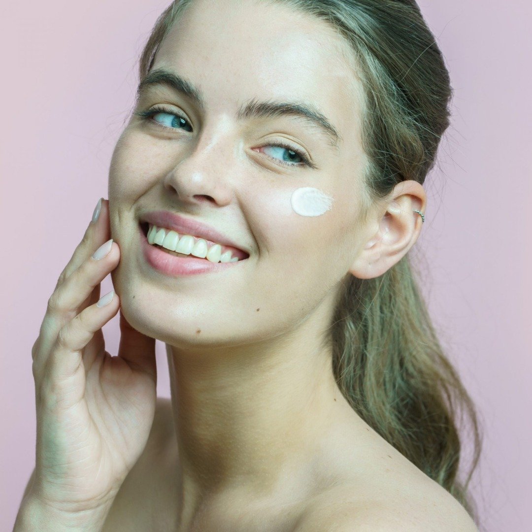 SKINLOVERS LIGHT ENERGIZING FACE CREAM drėkinantis veido kremas su hialurono rūgštimi, 30ml - Image 4